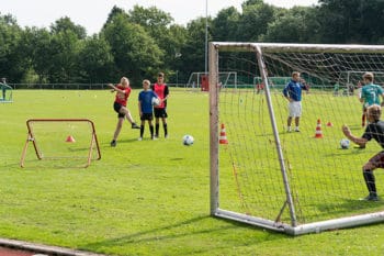 Schöner Rasenplatz beim Fussball Trainingslager Ammerland