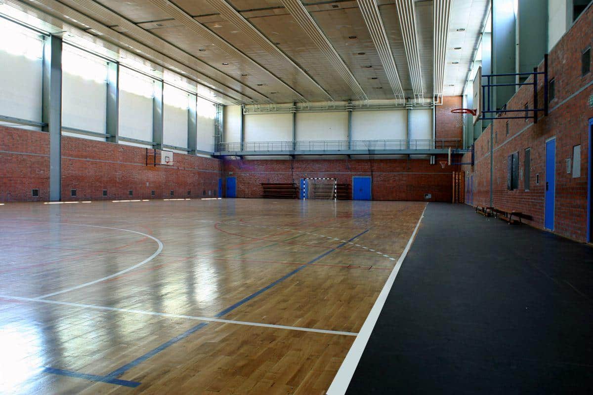 trainingslager_sportschule_usedom_sporthalle