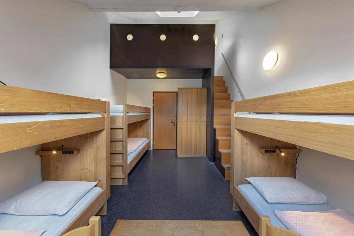 Mehrbettzimmer beim Fussball Trainingslager an der Limmat