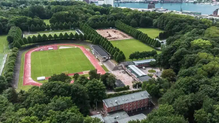 Sportgelände in Flensburg Drohnenaufnahme