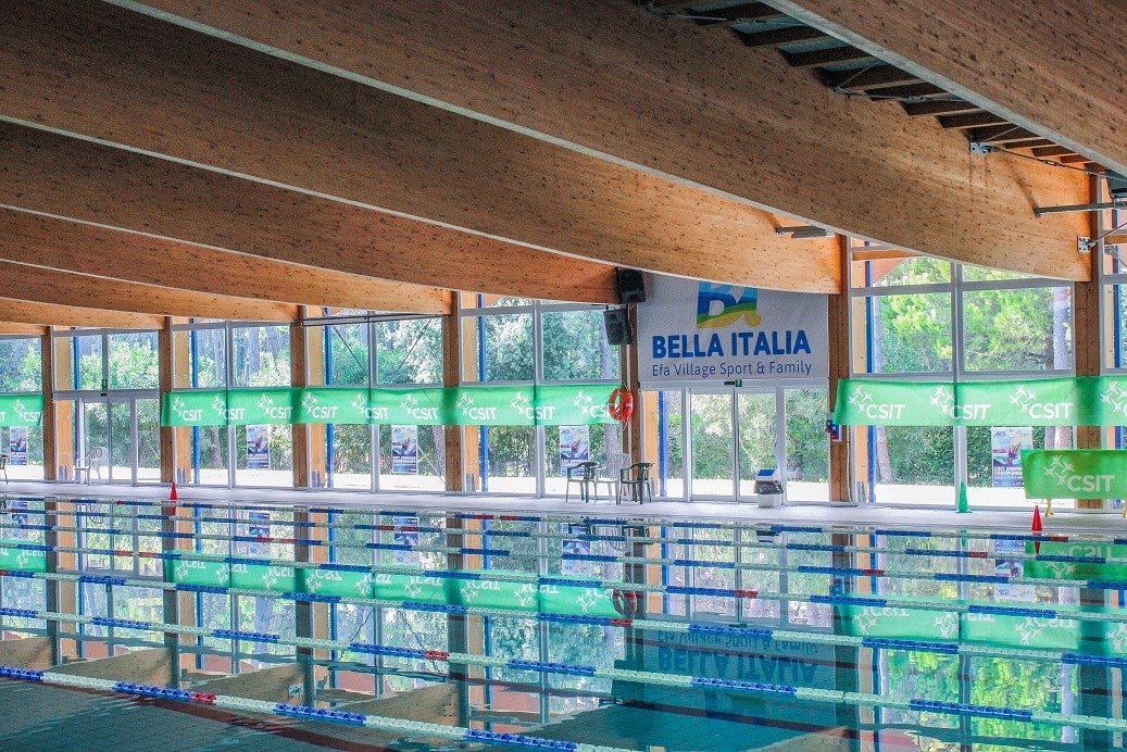 Schwimmhalle des Bella Italia Hotels