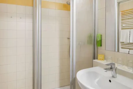 24-dz-doppelzimmer-jufa-hotel-gnas-1440x1080-2-1024x853.jpg
