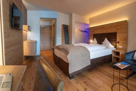 WhatsApp Image 2025-12-03 at 10.13.39