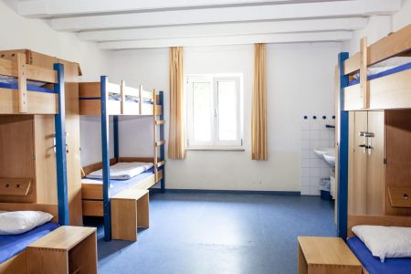 Modernen Mehrbettzimmer im Fussball Trainingslager Allgaeu