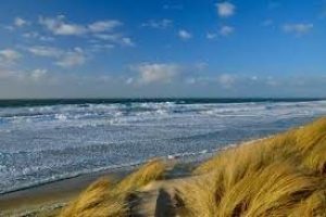 Die Spaziergänge zum Strand lohnen sich allemal, um die Ruhe am Meer und den Ausblick zu genießen