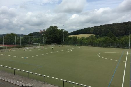 trainingslager_frankfurt_kunstrasen