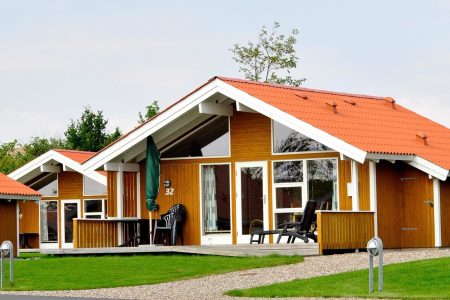 Moderne Ferienhäuser zur Übernachtung für die gesamte Mannschaft beim Trainingslager Skærbækcentret