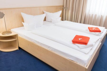 Modernes Doppelzimmer des Sporthotel Harz Trainingslager